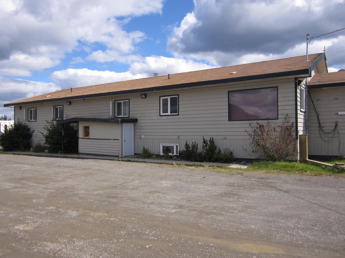 Nisutlin Trading Post Motel Teslin Exterior foto